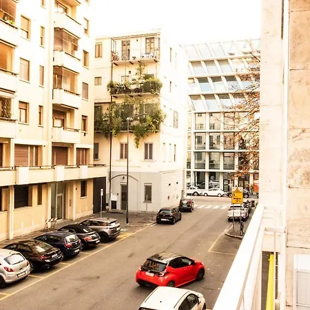 Moscova, Elegant In Centre Of ミラノ