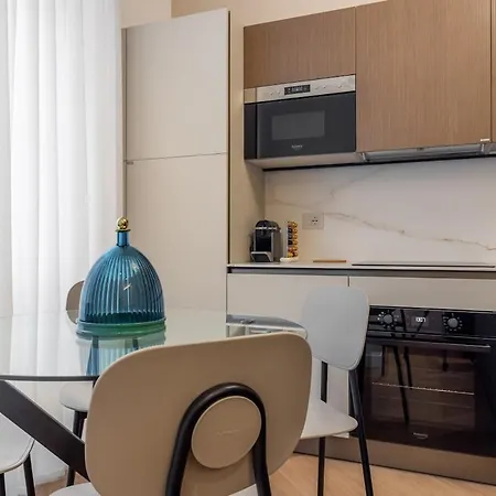 Apartament Dimora Montenapo Mediolan