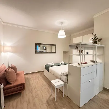 Romantic Nest - Authentic - Watt Road