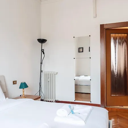 Youhosty - Lodi Rosso 121