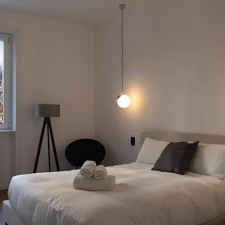 M11 Isola Apt, M3 Duomo Brera Eleganza E Comfort 米兰