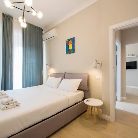 Smart Porta Romana Apartman *
