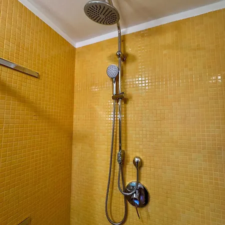 Loft Di Via Gluck Con Terrazzo Apartmán