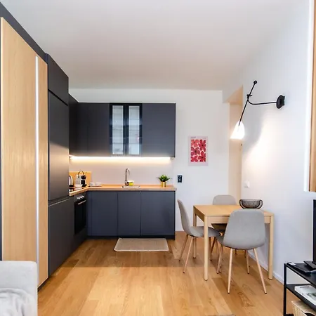 Lägenhet Vivimihome - Bea House *