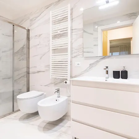 Easylife - - San Gregorio 3 F - P Venezia شقة ميلان