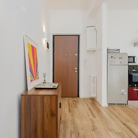 Modern One-bedroom With Terrace - Naviglio Martesana *