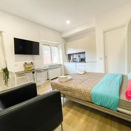 Olimpic Village Club 6 Apartman Milánó