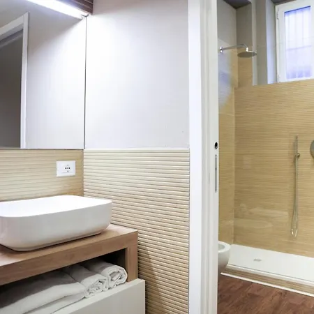 Metro Gambara 2min - Duomo & Navigli - Ac - Self Check In - 2 * Milano