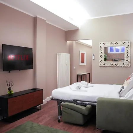 1metro Gambara-duomo & Navigli-ac-self Check In *