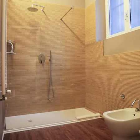 1metro Gambara-duomo & Navigli-ac-self Check In *