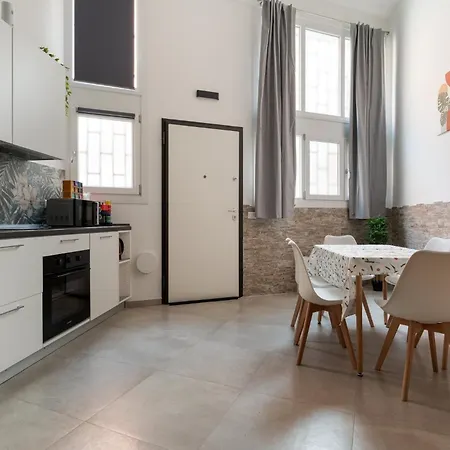 Guesthost - Affori Cozy Flat Appartement Milan