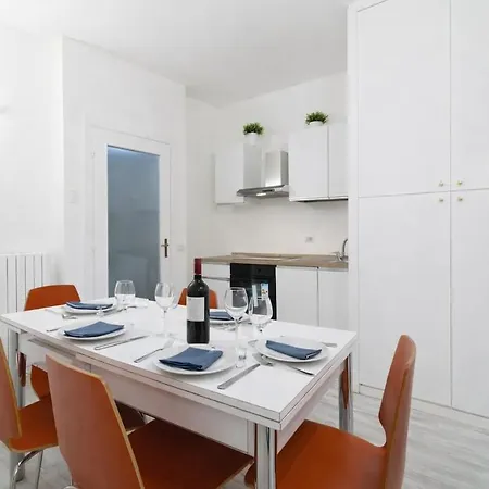 Apartman In The Heart Of Charm And Comfort On The Navigli