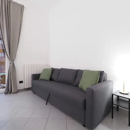 Primopiano - De Sanctis Apartman Milánó