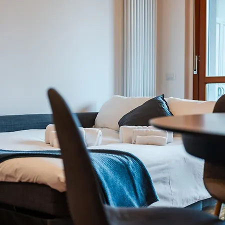Apartament Tolstoj 1, Superior By Smartstay - Via Tortona, M4, Navigli *