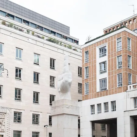 Elegante E Raffinato Bilocale G In Piazza Affari Milano