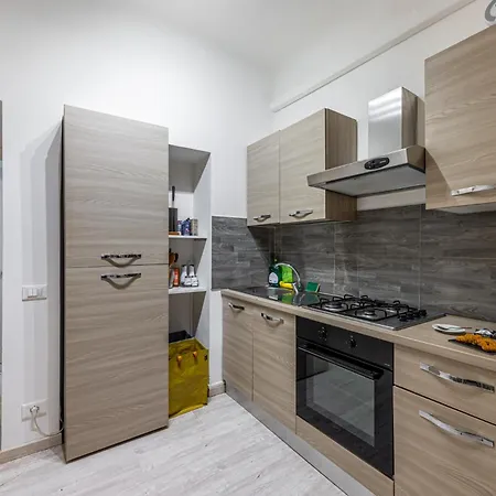 아파트 Dergano Bilocale Luminoso Vicino Metro M3