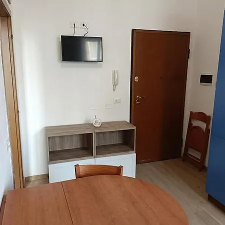 Apartament Lomellina 14 Mediolan