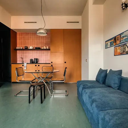Just Urban - Chic Retro 1br -10 Min By Tram To Duomo Apartmán
