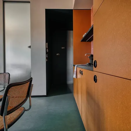 Just Urban - Chic Retro 1br -10 Min By Tram To Duomo Apartmán