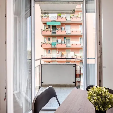 Moderno Vicino Metro M5