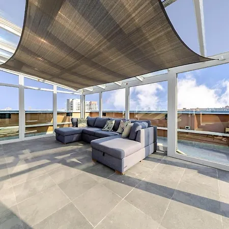 Panoramic Penthouse With Terrace In * 米兰