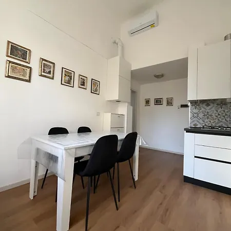 Modern In Dergano Apartmán *