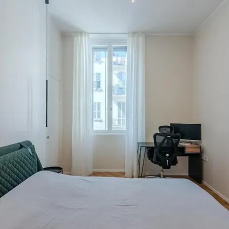 Luxury In , Porta Venezia Апартаменты Милан