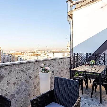 Appartement Luxury Elegant Penthouse 3 Bedrooms, 2 Bathrooms Milan