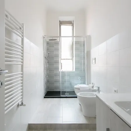 Italianflat - Blue In The Sky * Μιλάνο