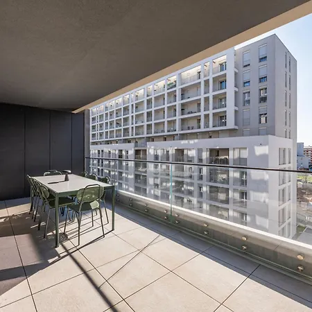 Uptown Nest - Terrazzo Privato E Garage Lägenhet *