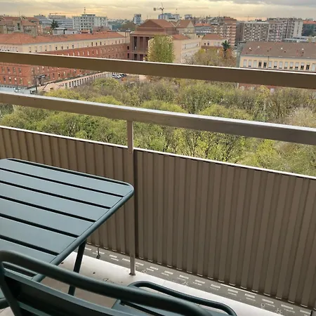 Design And Comfort In West