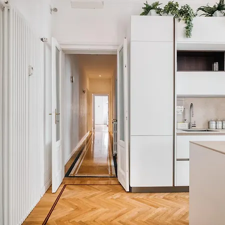 Isola Luxury Living; Big Terrace * Milán