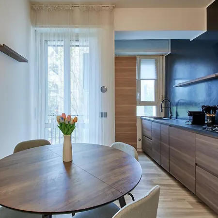 Just Urban - With Balcony - San Siro