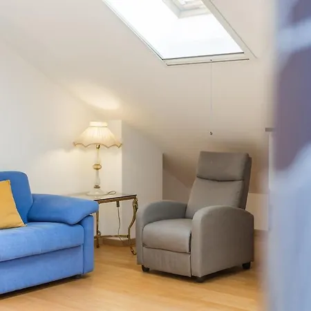 Romantic Navigli Attic Free Garage 255 X 520 Cm Apartmán