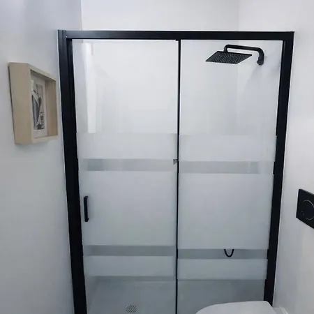 Cozy Oasis On The Navigli Appartement Milaan