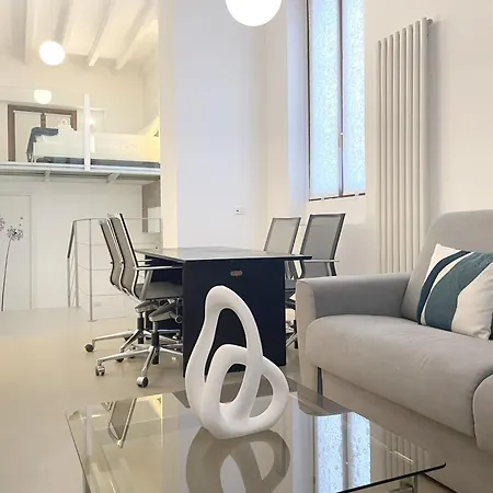 公寓 Flatsharing - Collegno 3 Level Loft *