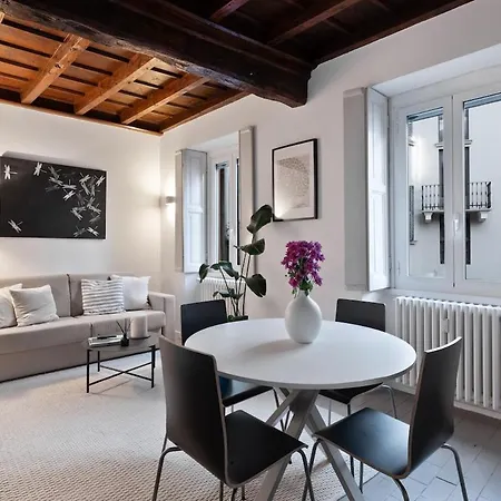 Corso Magenta Historic Daire Milano
