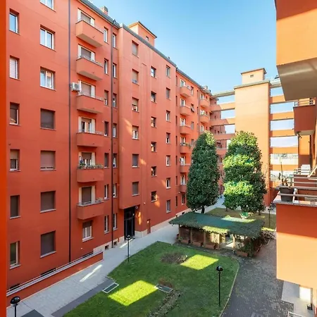 Bdc - With Parking! Milano