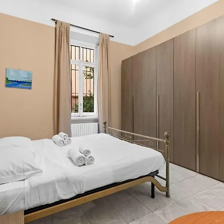 Strategico - Stazione - Free Wi Fi Mediolan