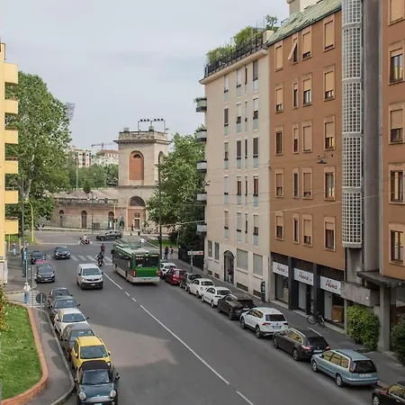Апартаменты Light Blue Home-sempione Park-metro M2-brera Милан
