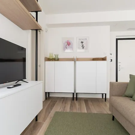 Guesthost - Modern In Moscova *