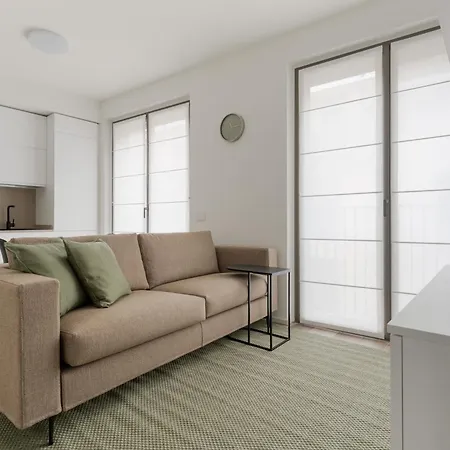 Apartment Guesthost - Modern In Moscova