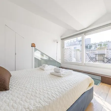 Terrazza Di Lusso In Porta Venezia, 1bdr Con Ac ميلان