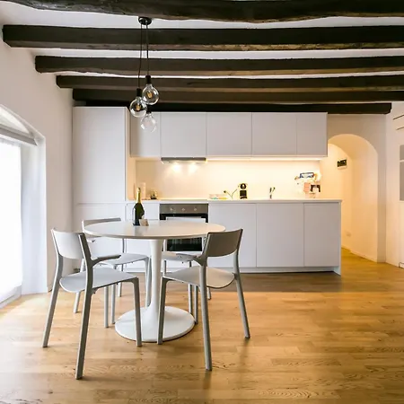 아파트 Navigli - Via Mortara 17 밀라노