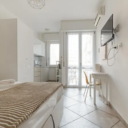 Guesthost - Comfy Near Pasteur M1 アパート *