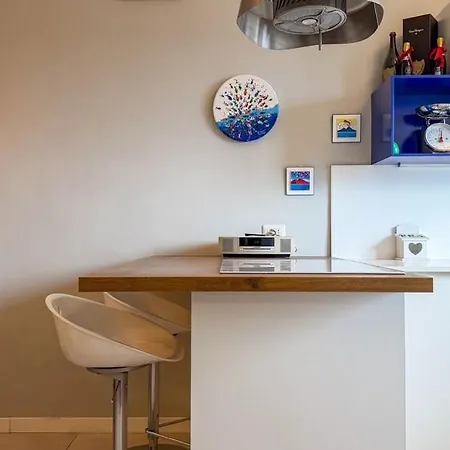 Metro 8 Min Cozy With Balcony * Μιλάνο