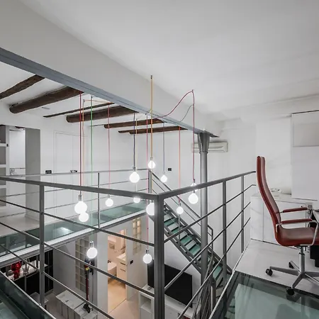 The Stardust Loft - Porta Romana * ميلان