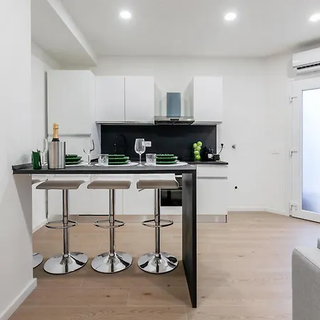 Garden M3 Duomo 12 Min