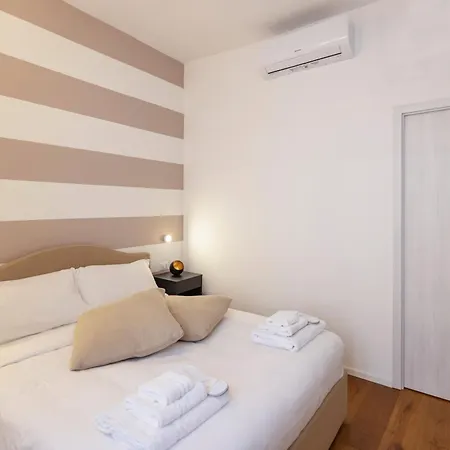 Clelia - 7sundays Milão