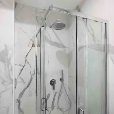 Contemporary - Station-nolo Area Apartament *